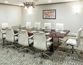 Professional, bright-lit meeting room at DoubleTree by Hilton Hotel Wilmington.