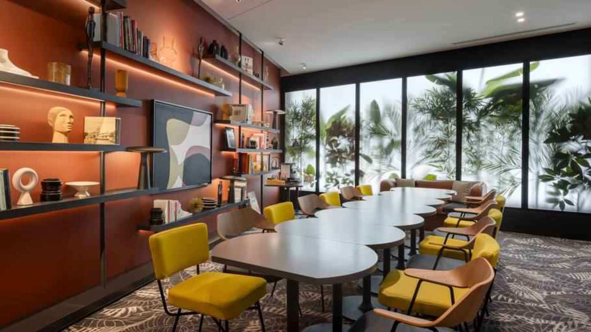 Elegant meeting room at the Canopy by Hilton Paris Trocadero.