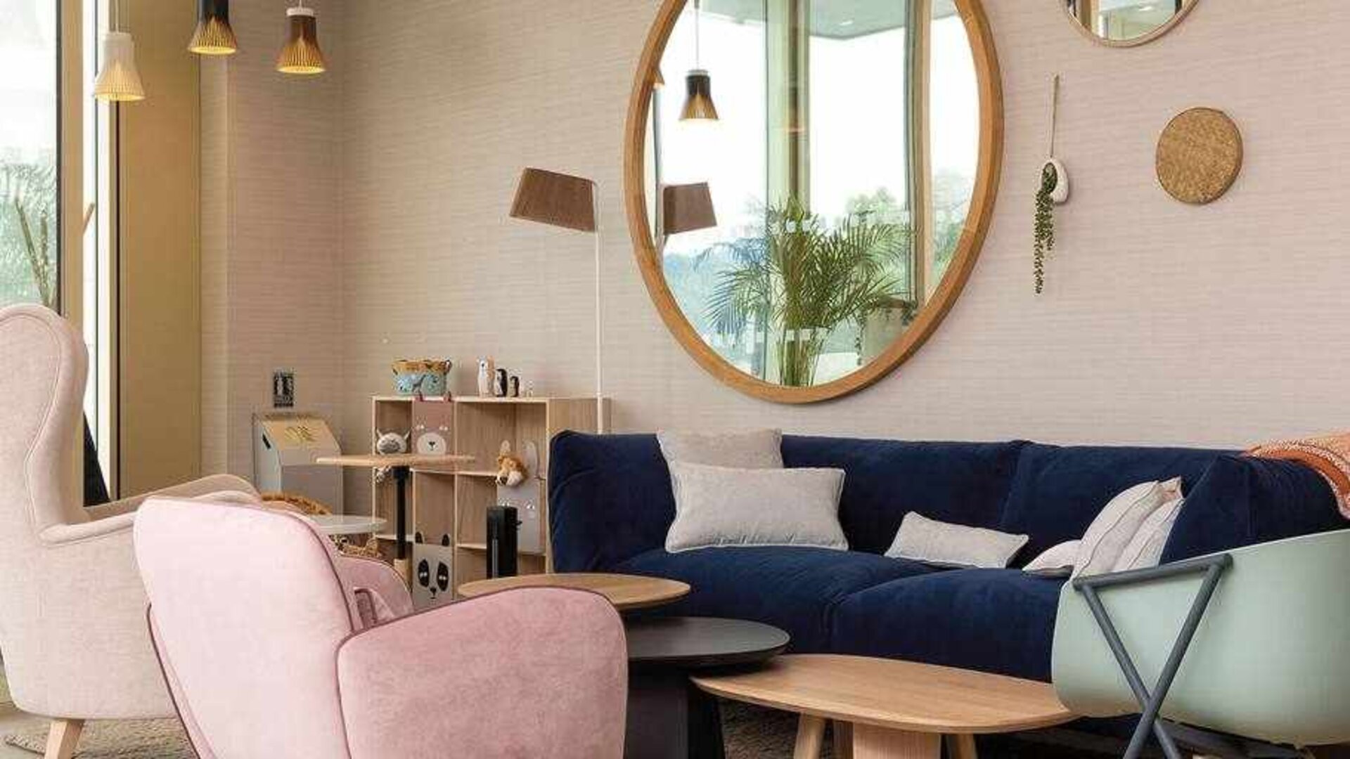 Comfortable hotel workspace at the Hilton Garden Inn Tours Centre.