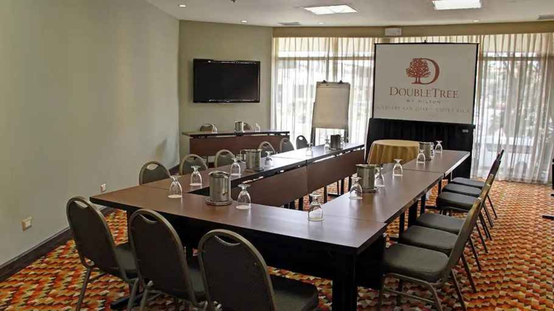professional meeting room for business meetings and conferences at DoubleTree by Hilton Hotel Cariari San Jose - Costa Rica.