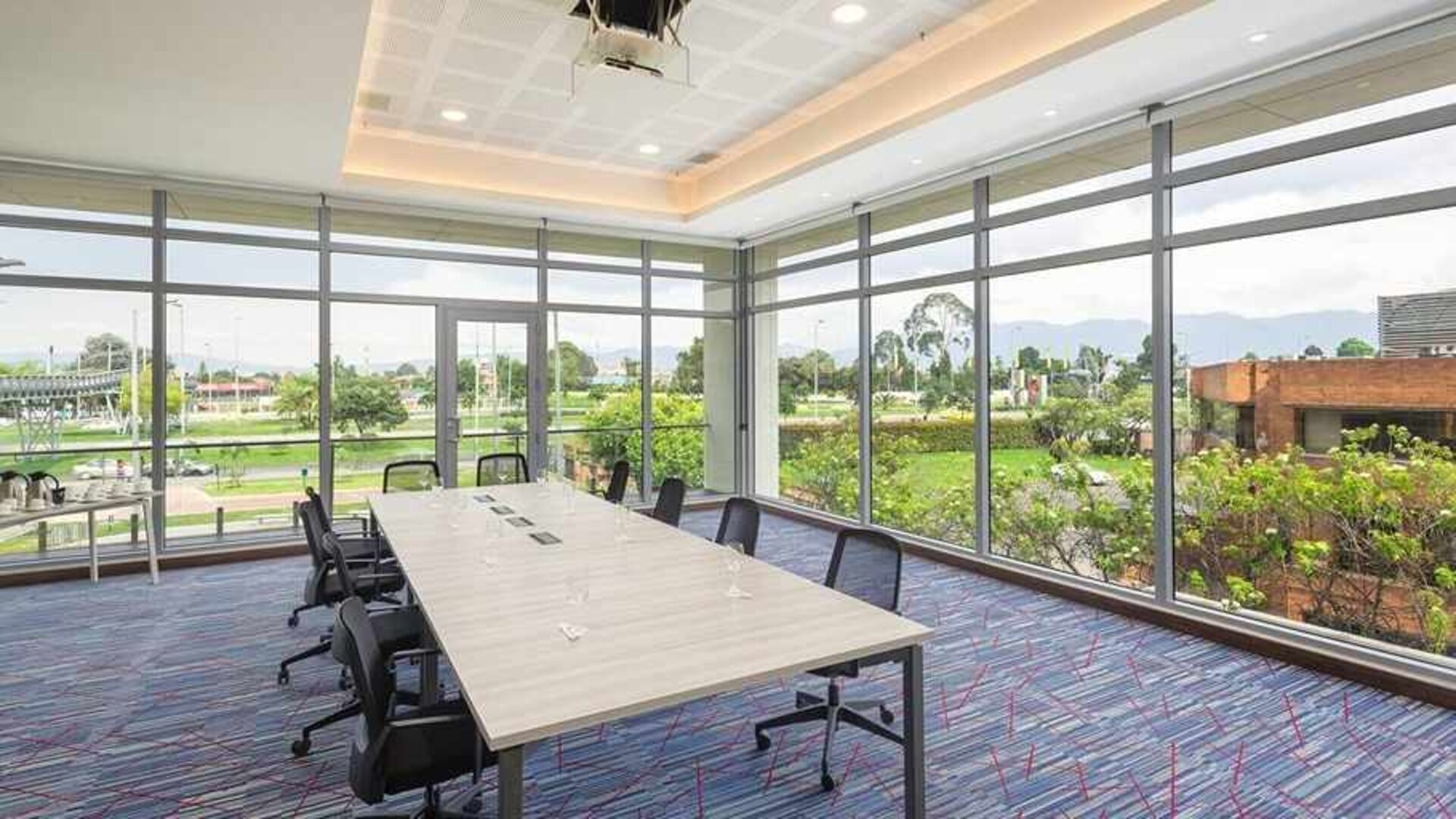 professional meeting room at Hilton Garden Inn Bogota Airport.