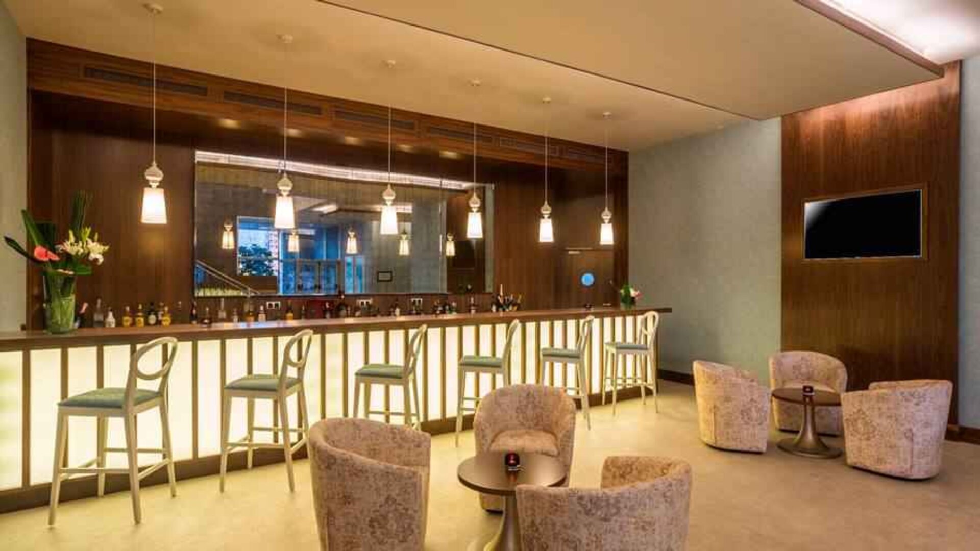 Hotel workspace along the bar at the Hilton Garden Inn Tanger City Center.