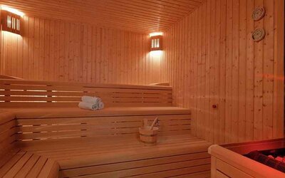 relaxing sauna available at Hilton Garden Inn Mardin.