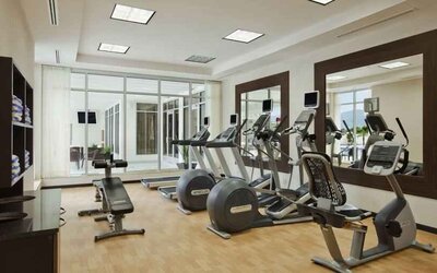 Fitness center with treadmills at the Hilton Garden Inn Tuxtla Gutierrez.