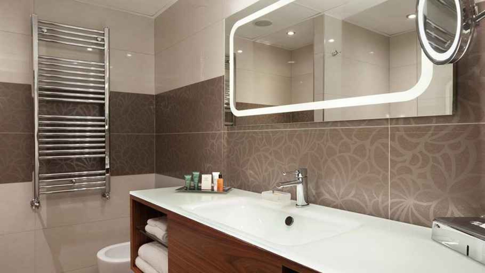 spacious king bathroom at Hilton Barcelona.