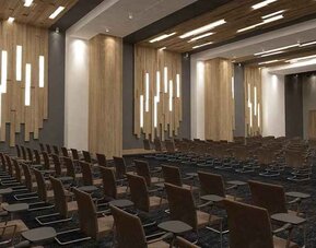professional meeting room ideal for conferences at DoubleTree by Hilton Manisa.