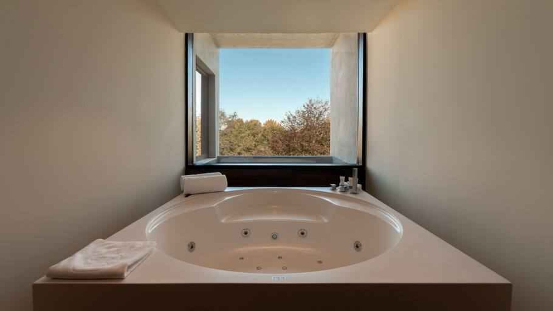 Bath tub at the Boeira Garden Hotel Porto Gaia, Curio Collection by Hilton.