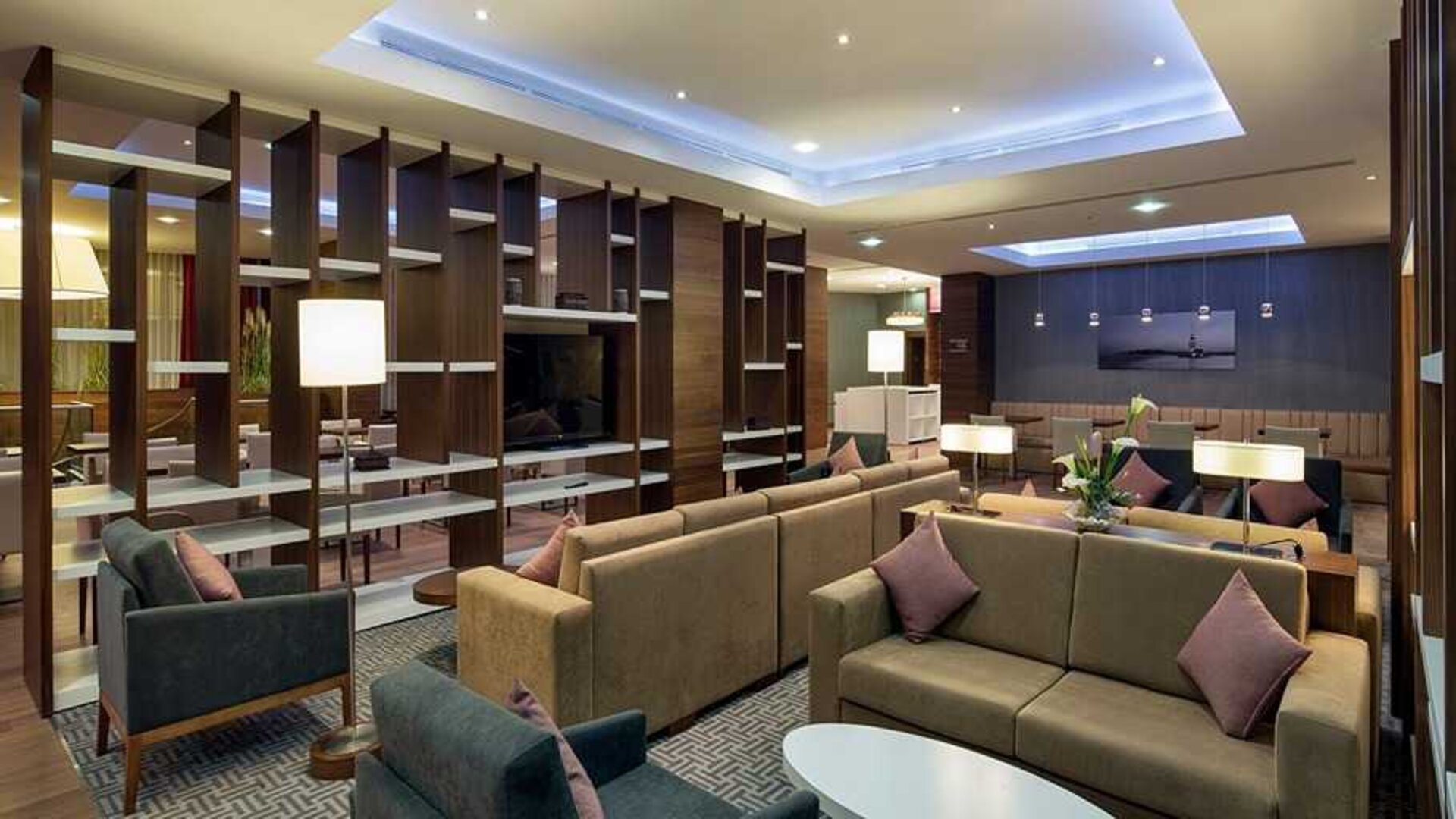 comfortable lobby and lounge area ideal for coworking at Hampton by Hilton Istanbul Kayasehir.