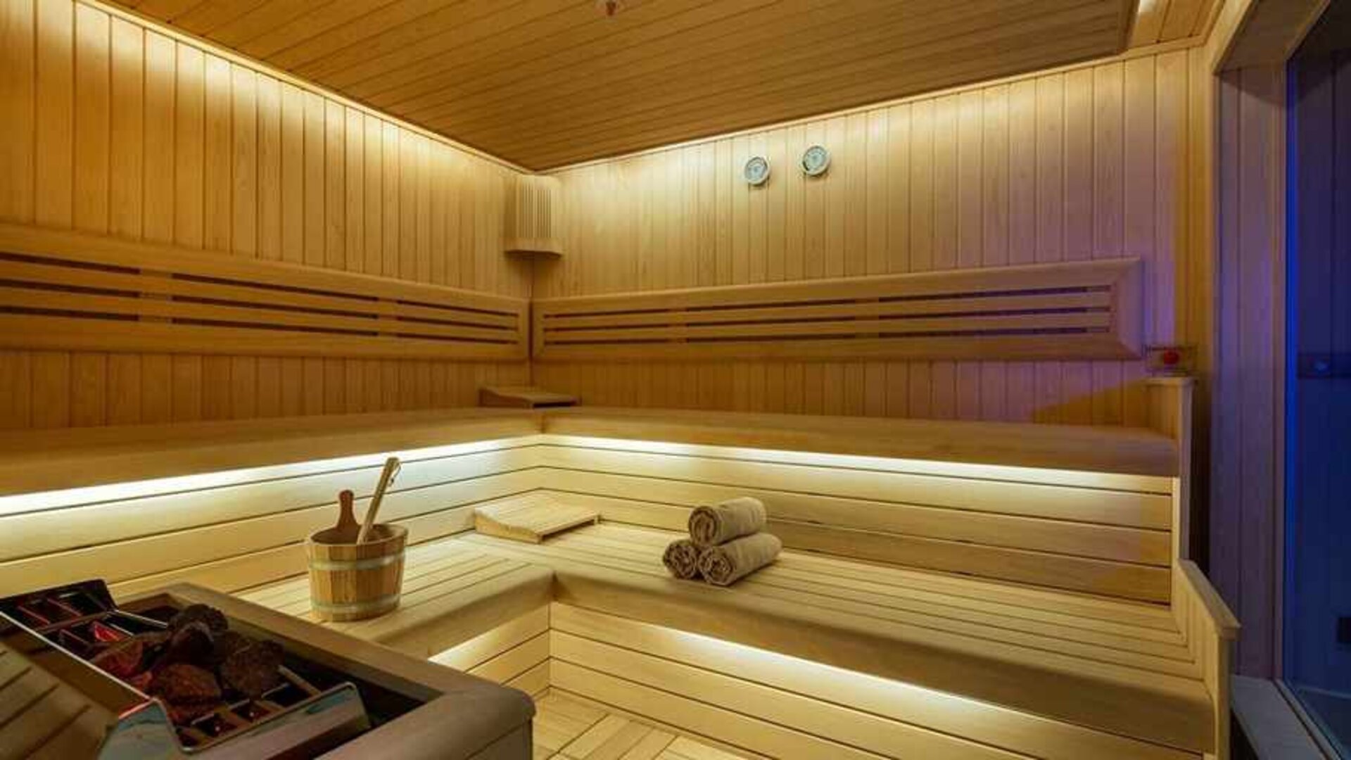 relaxing hot sauna available at Mersin HiltonSA.