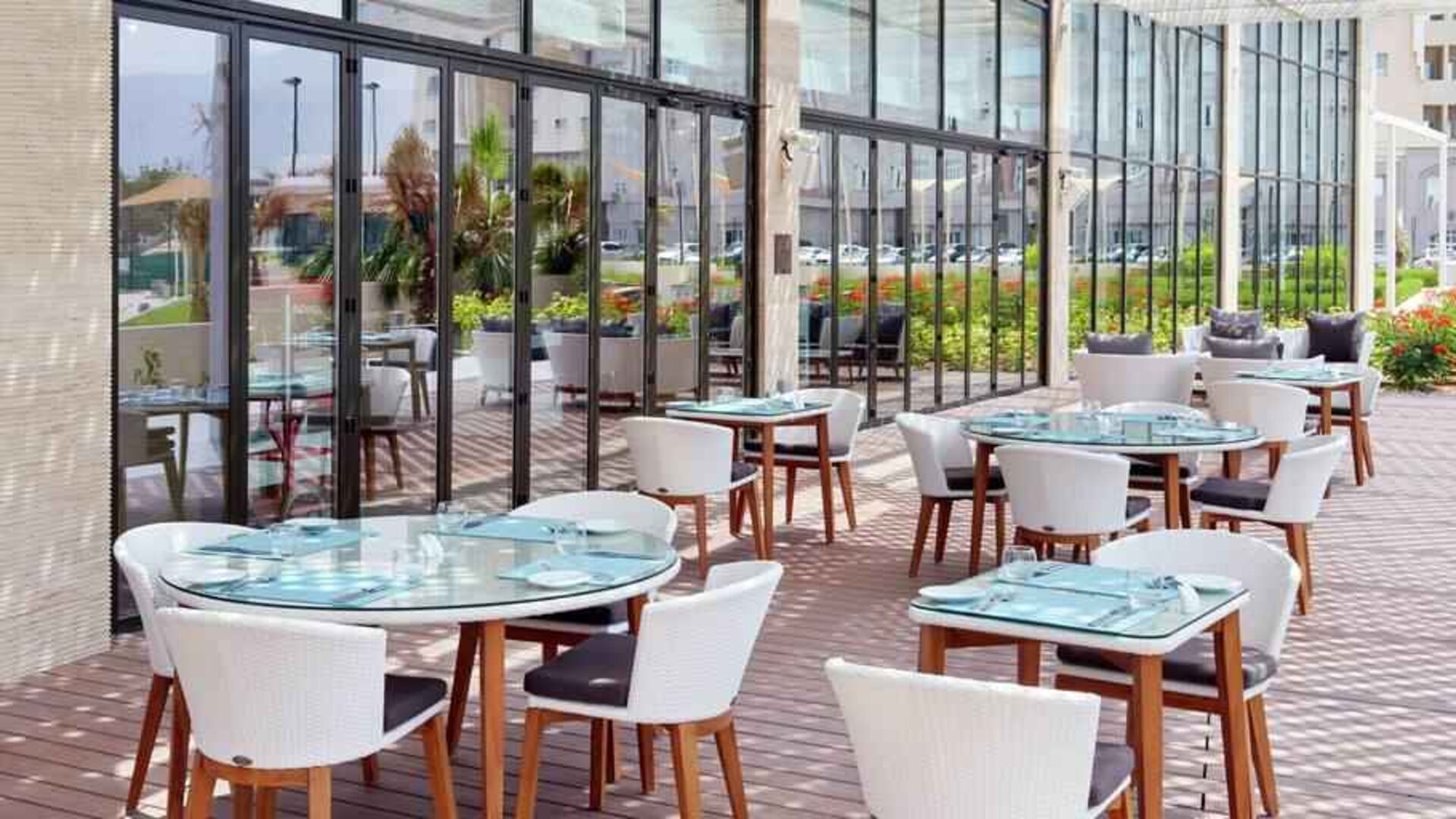Outdoor seating perfect for co-working at the Hilton Garden Inn Muscat Al Khuwair.
