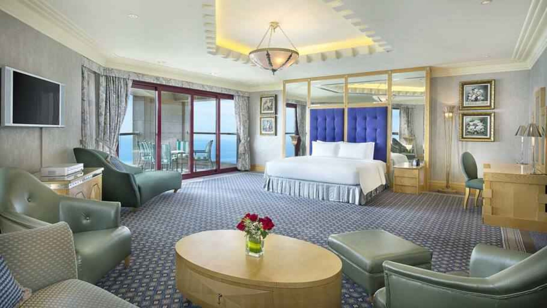 Spacious and elegant king suite at the Jeddah Hilton.