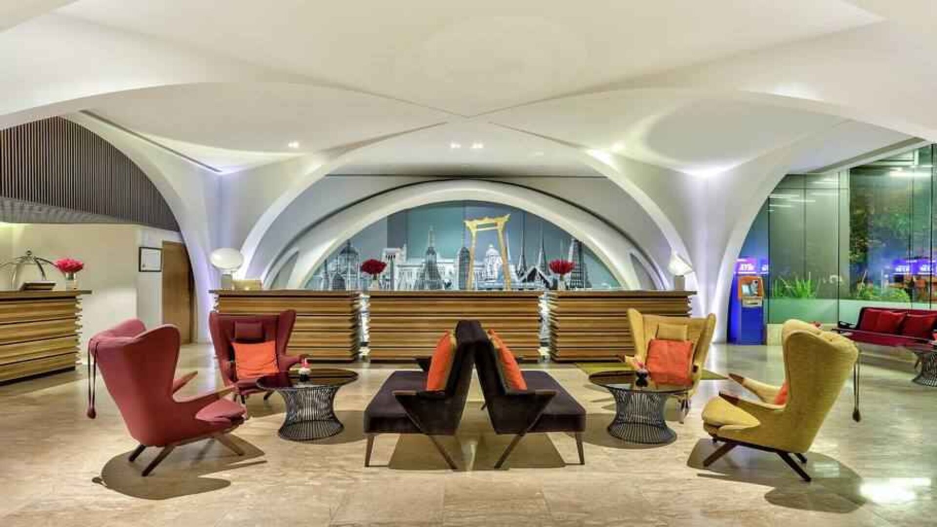 Stylish lobby workspace at the DoubleTree by Hilton Sukhumvit Bangkok.