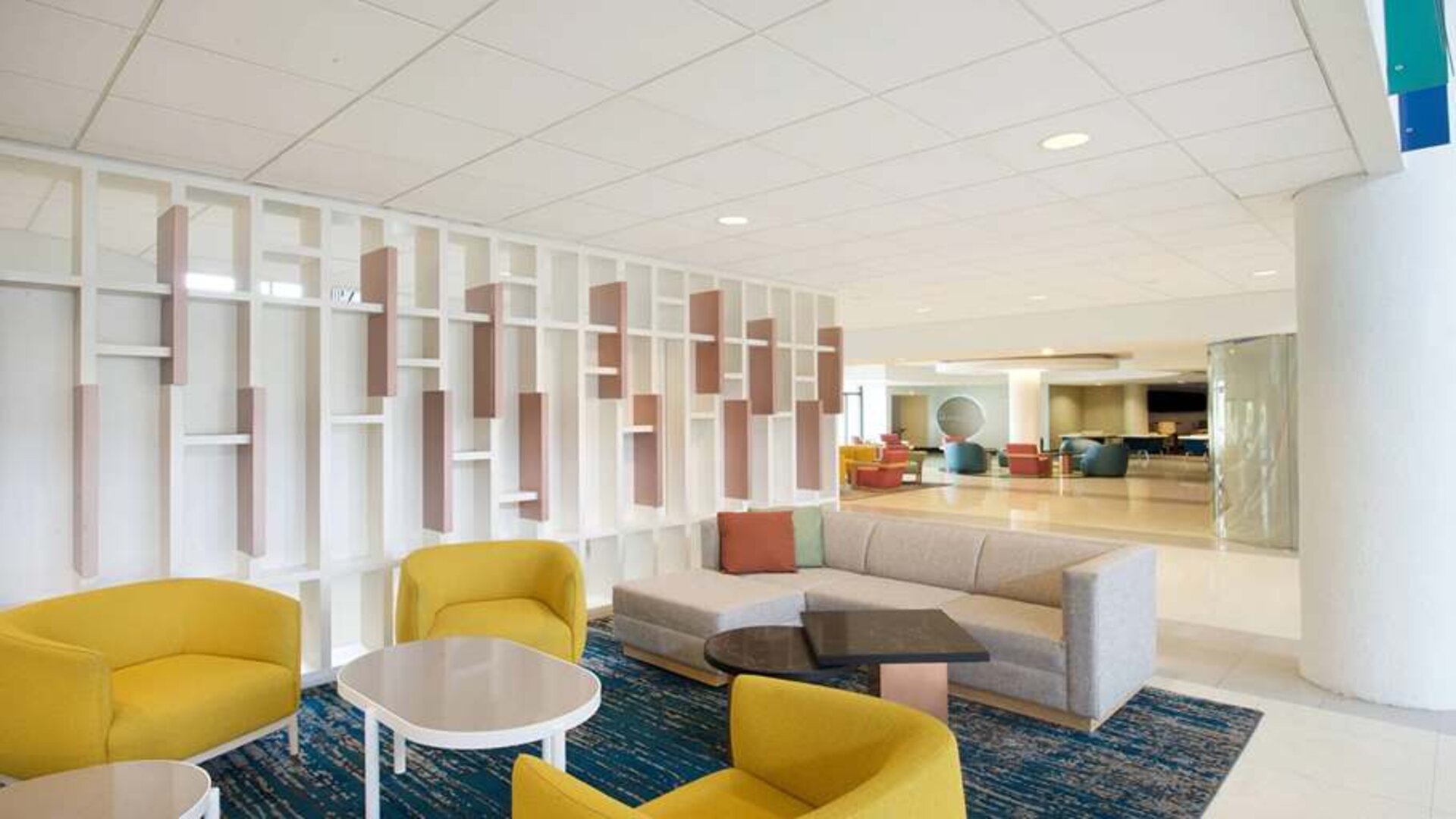 Lobby workspace at the Sheraton Miami Airport Hotel.