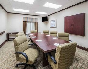 Meeting room at the Hampton Inn Greenfield.