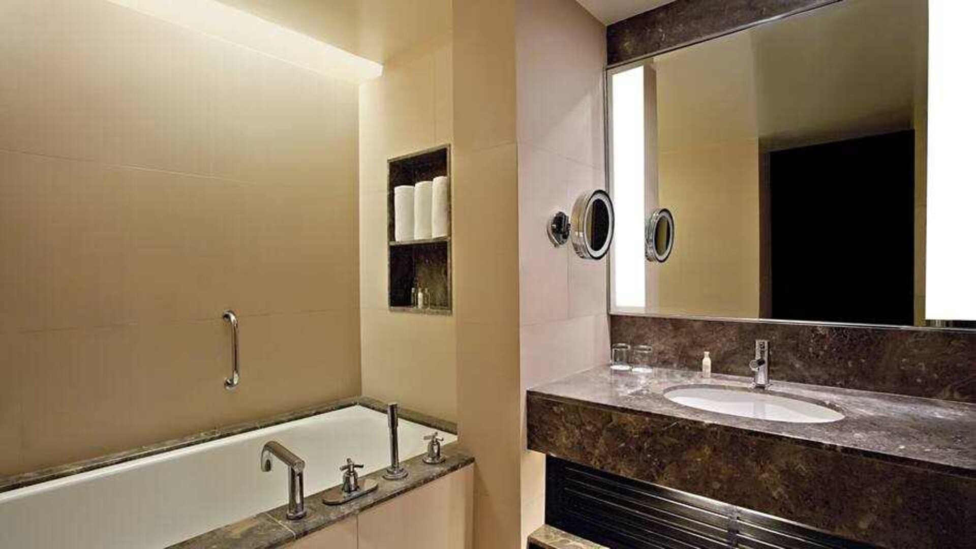 Guest bathroom at the DoubleTree Suites by Hilton Bangalore.