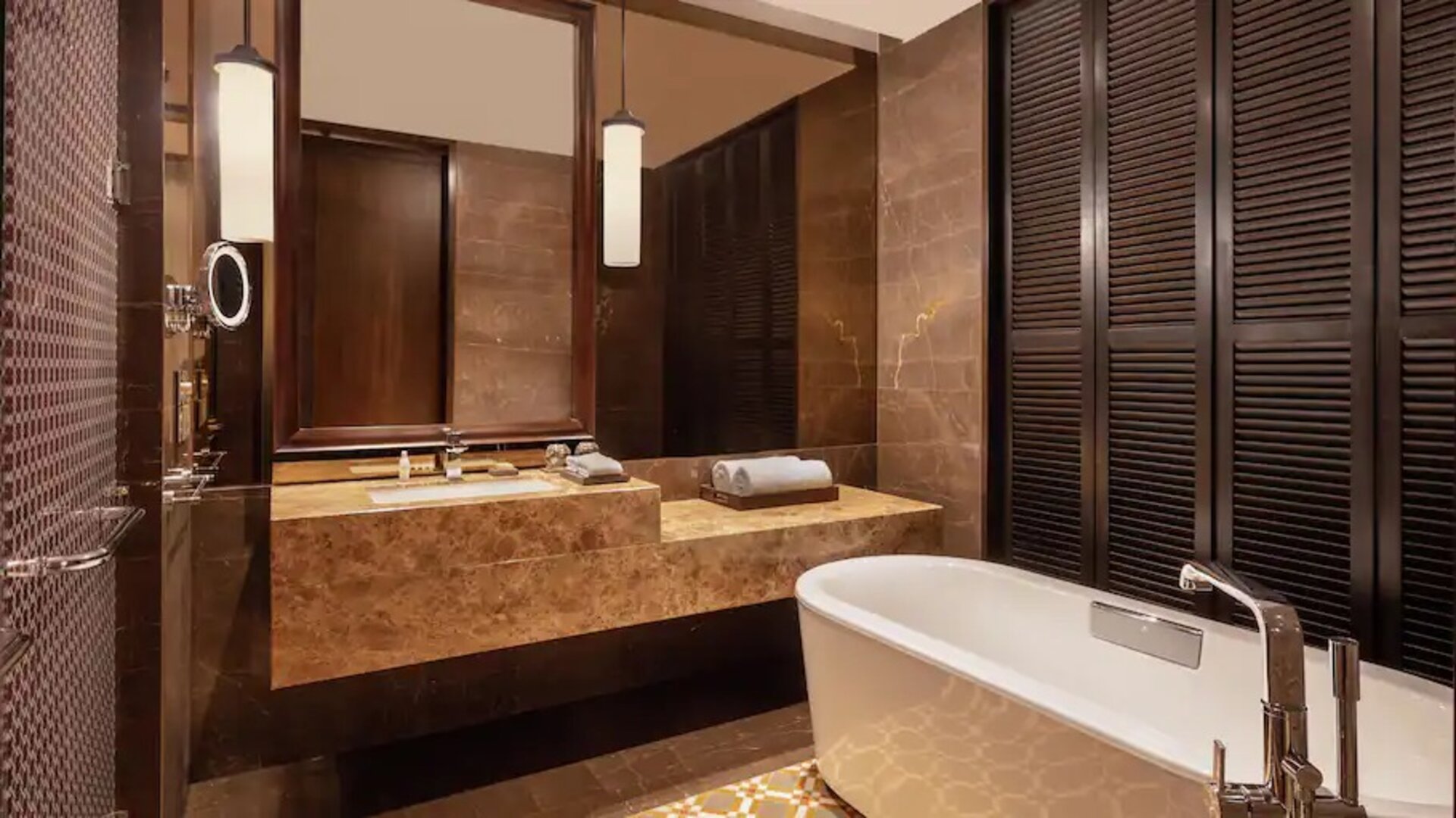 Guest bathroom at the Hilton Goa Resort.