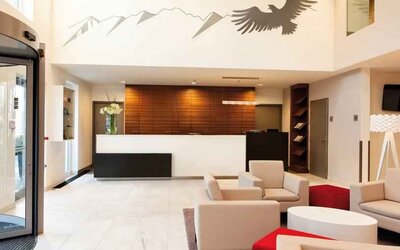 Lobby workspace at the Tivoli Innsbruck.