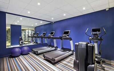 Equipped fitness center at Aloft Manhattan Downtown - Financial District.
