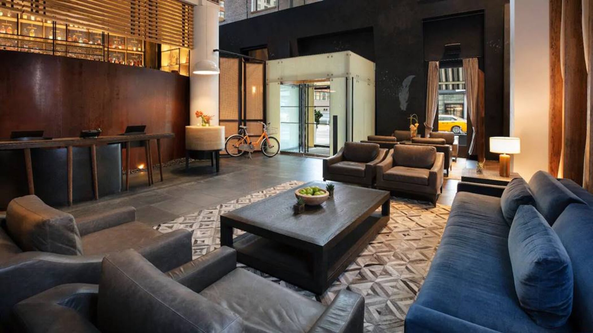 Comfortable lounge area in the lobby of the Hyatt Union Square New York.