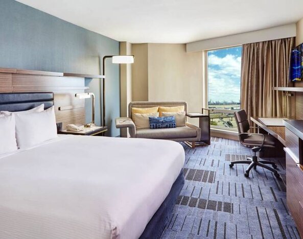 Day use room with work desk at Hilton Newark Airport.