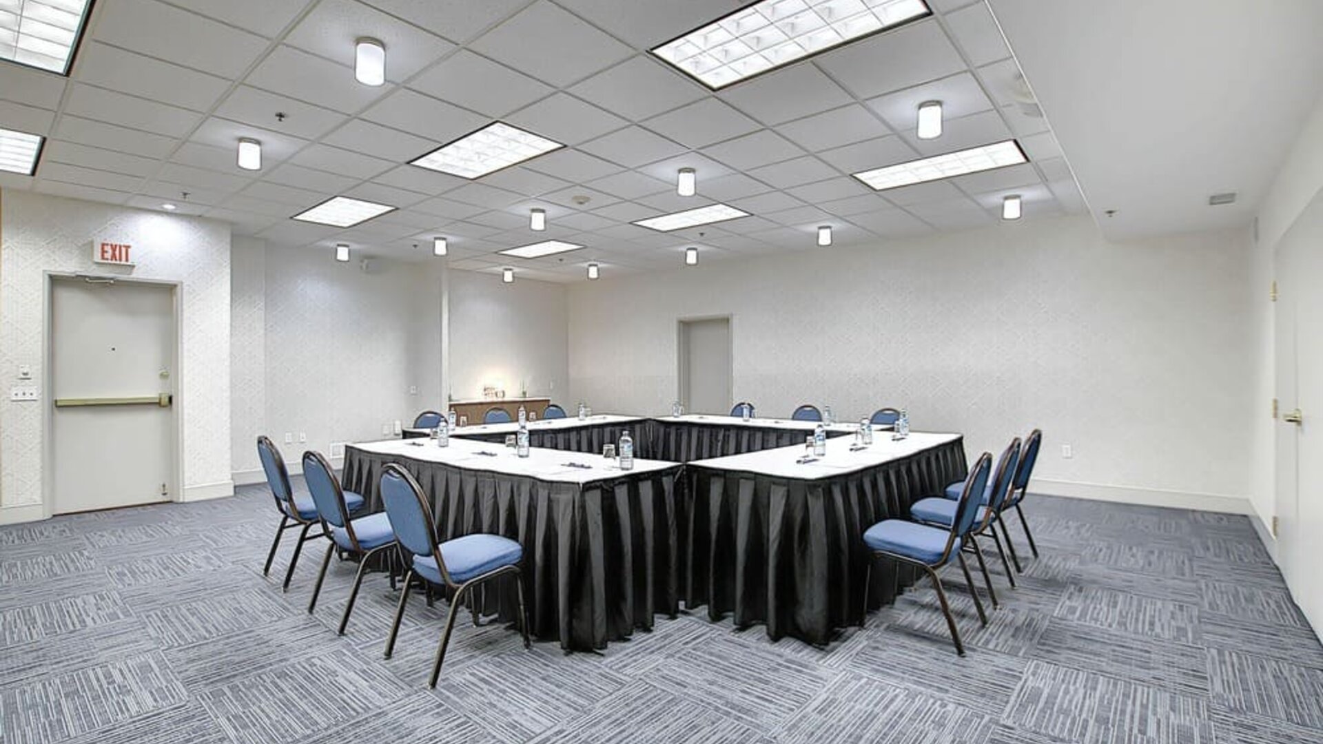 Professional meeting room at Holiday Inn Express & Suites Airport-Calgary.
