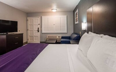 Best Western Desert Villa Inn