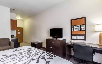 Day use room amenities at Sleep Inn & Suites Stafford - Sugar Land.