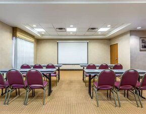 Meeting room at Sleep Inn & Suites Stafford - Sugar Land.