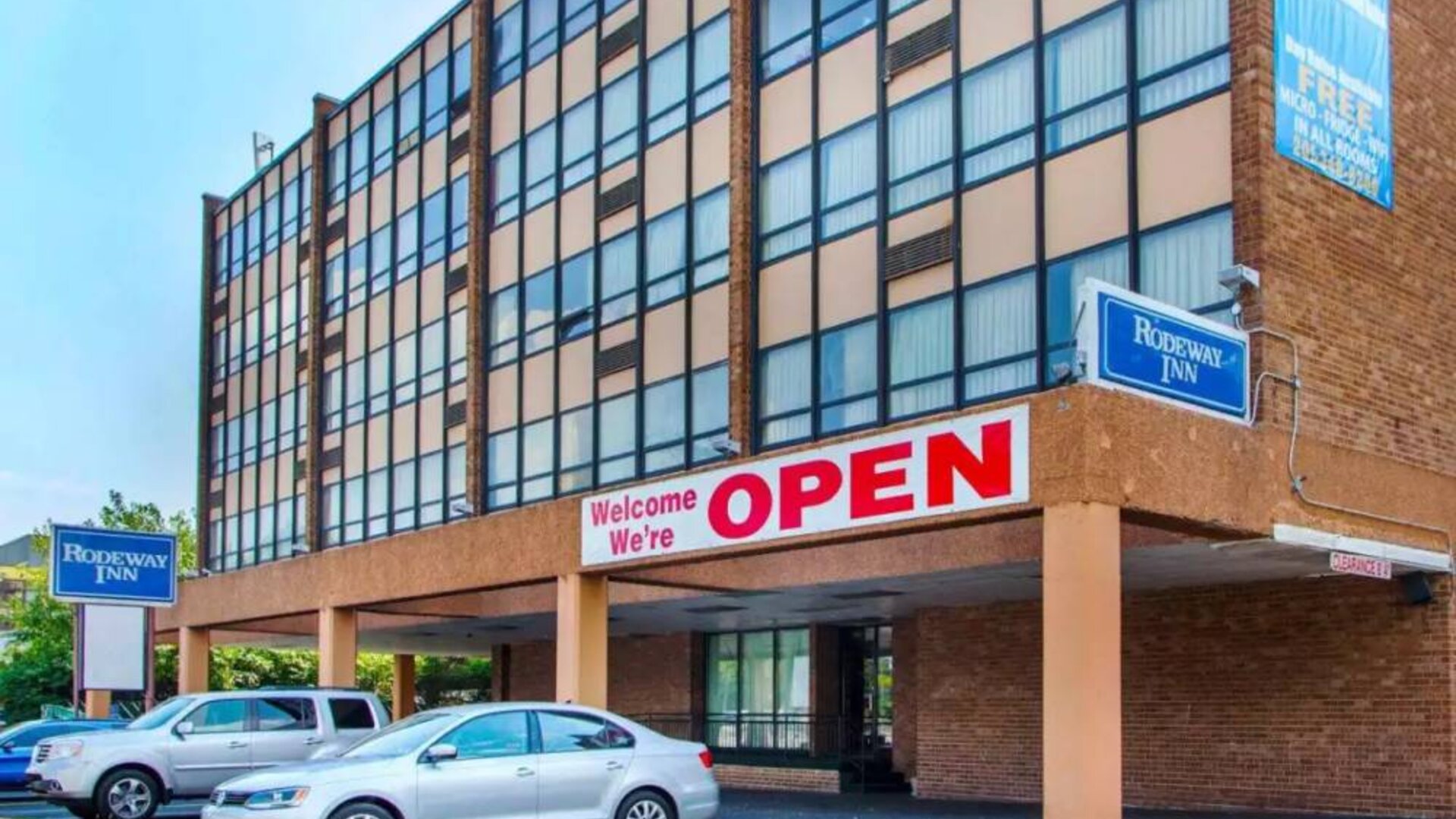 Hotel exterior at Rodeway Inn Meadowlands.