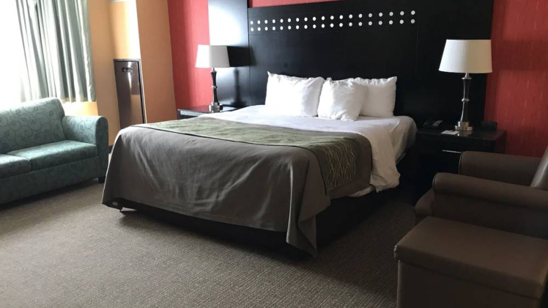 Day use room with sofa at Travelodge Absecon Atlantic City.