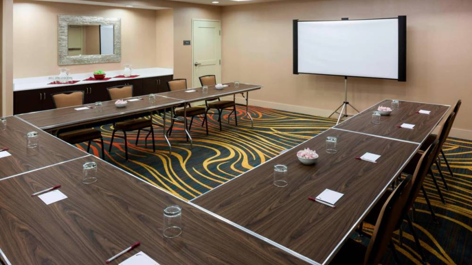 Meeting room at Residence Inn Fort Lauderdale Airport & Cruise Port.