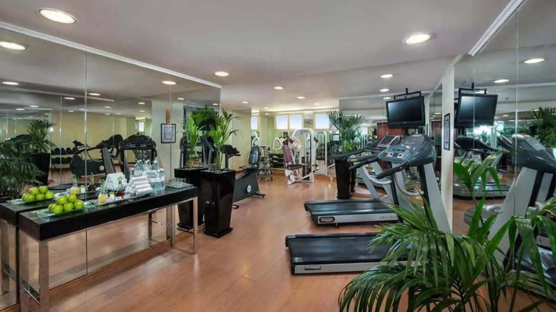 Savoy Central Hotel Apartments