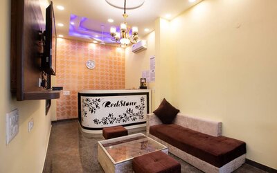 Airport Hotel Redstone