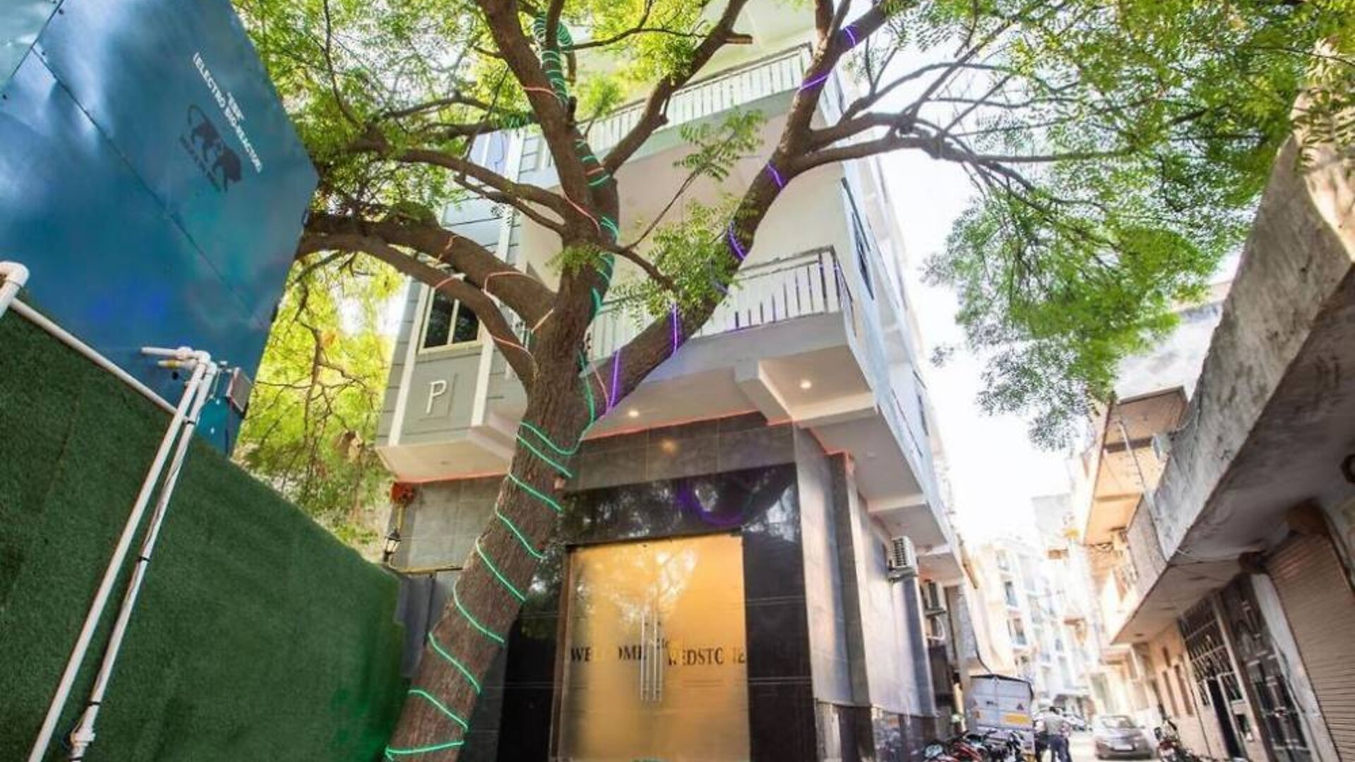 Airport Hotel Redstone