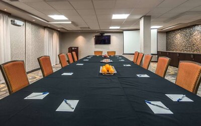 Meeting room at Best Western Premier NYC Gateway.