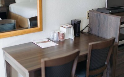 Day use room amenities at Cozy Inn.