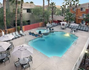 Holiday Inn Express & Suites Scottsdale - Old Town