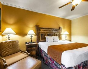 Day use room at La Hacienda Inn Alamodome/Riverwalk.