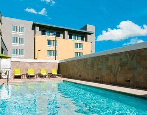 Refreshing outdoor pool at Springhill Suites By Marriott Belmont / Redwood Shores.