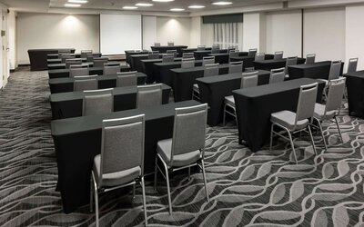 Meeting room at Homewood Suites By Hilton Miami Airport-Blue Lagoon.