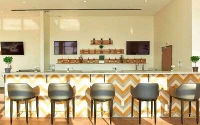 Hotel bar at Wyndham Garden North Bergen Near Secaucus.