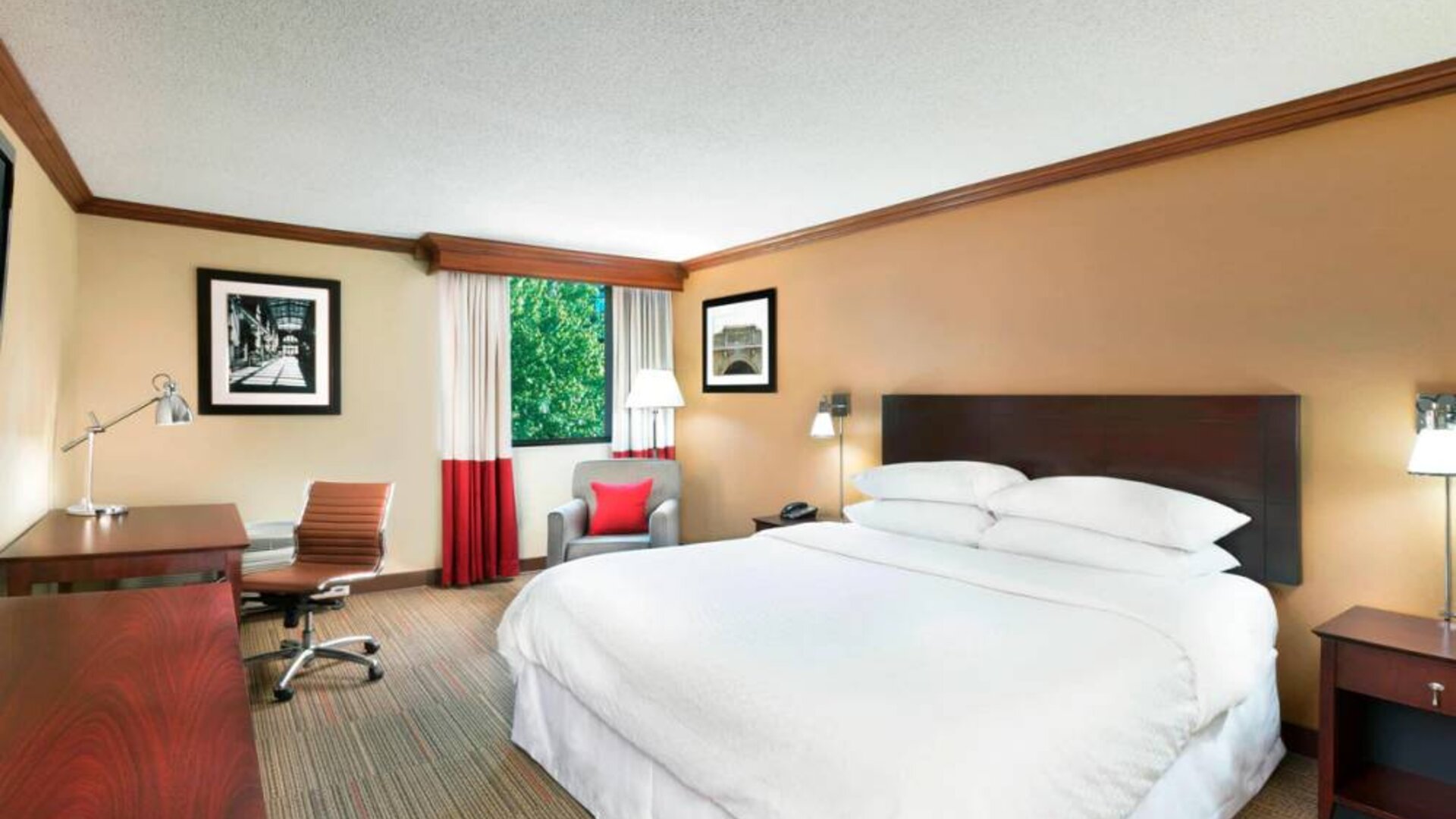 Four Points By Sheraton Asheville Downtown