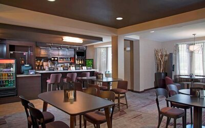 Courtyard By Marriott Dothan