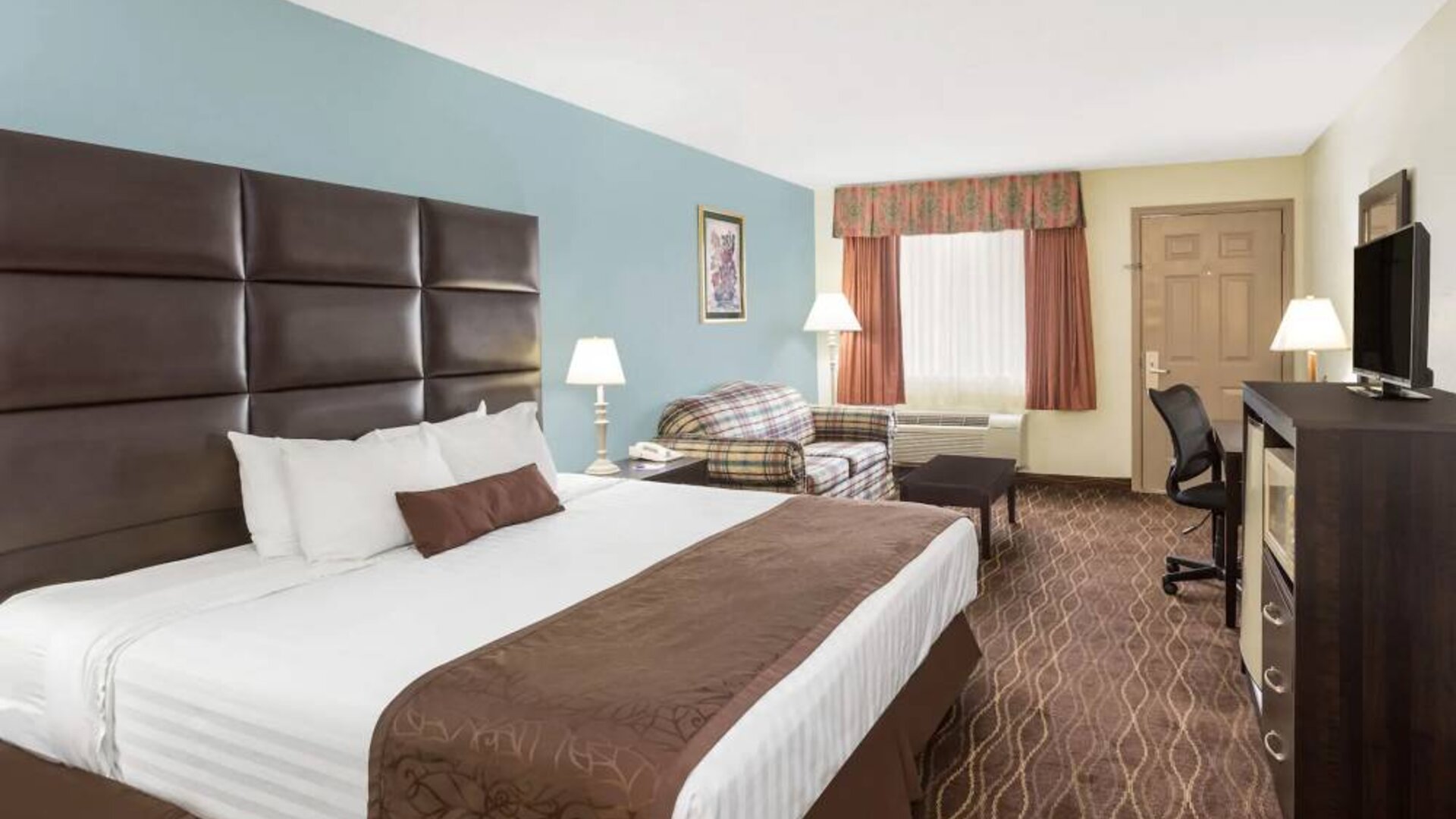 Baymont Inn & Suites