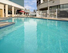 Staybridge Suites Long Beach Airport