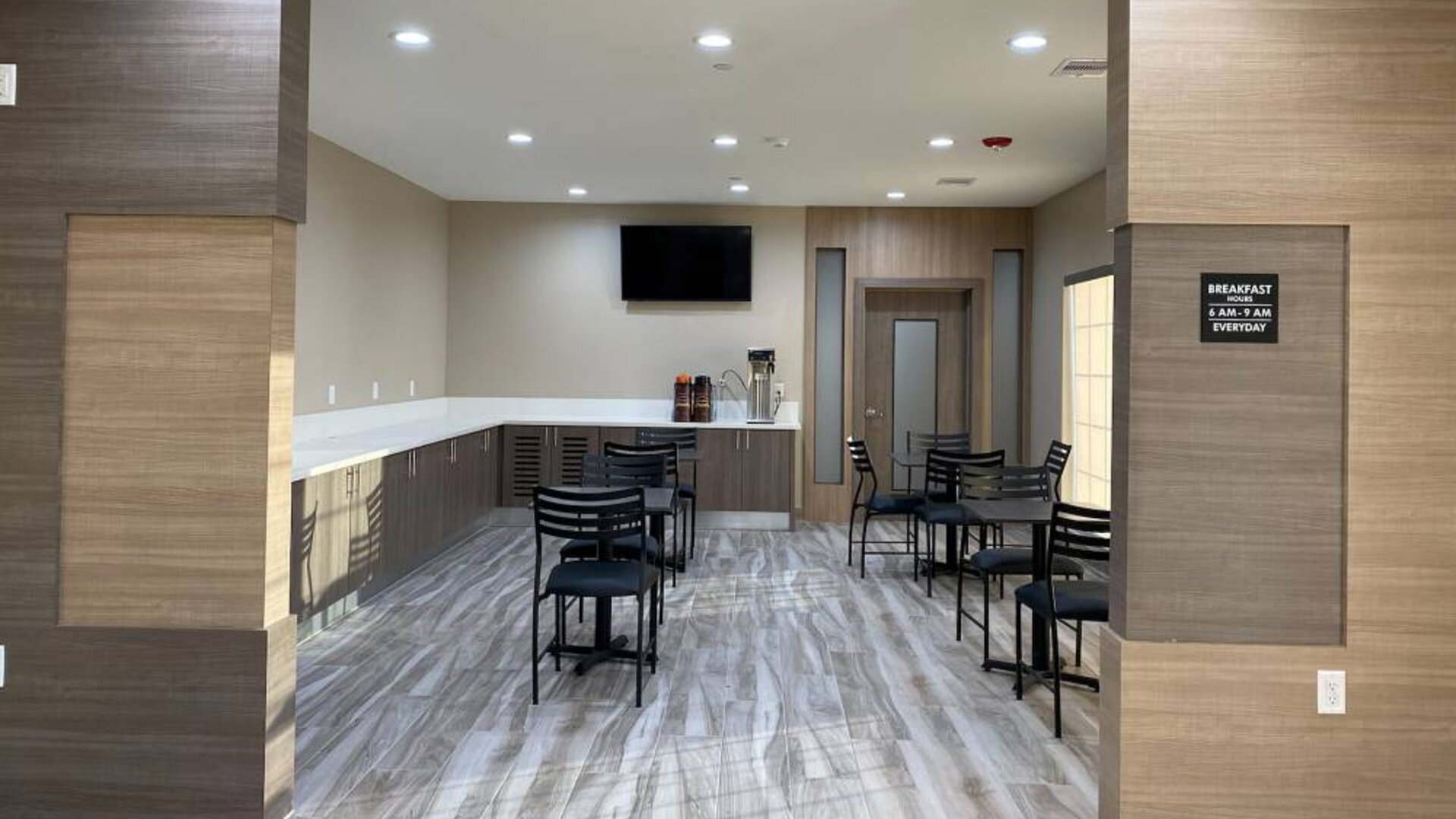 Super 8 By Wyndham Houston NW Beltway 8