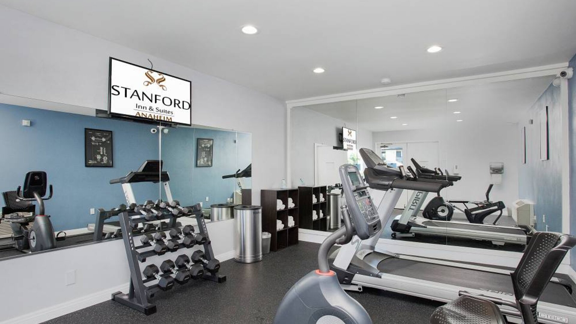 Stanford Inn & Suites Anaheim