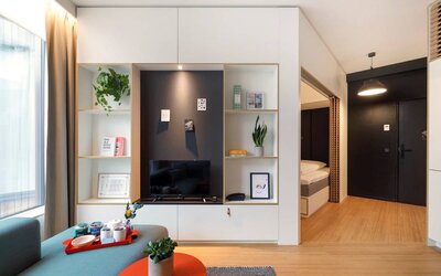 Day use amenities include TV and living area (with the exception of the bed) at Zoku Copenhagen.