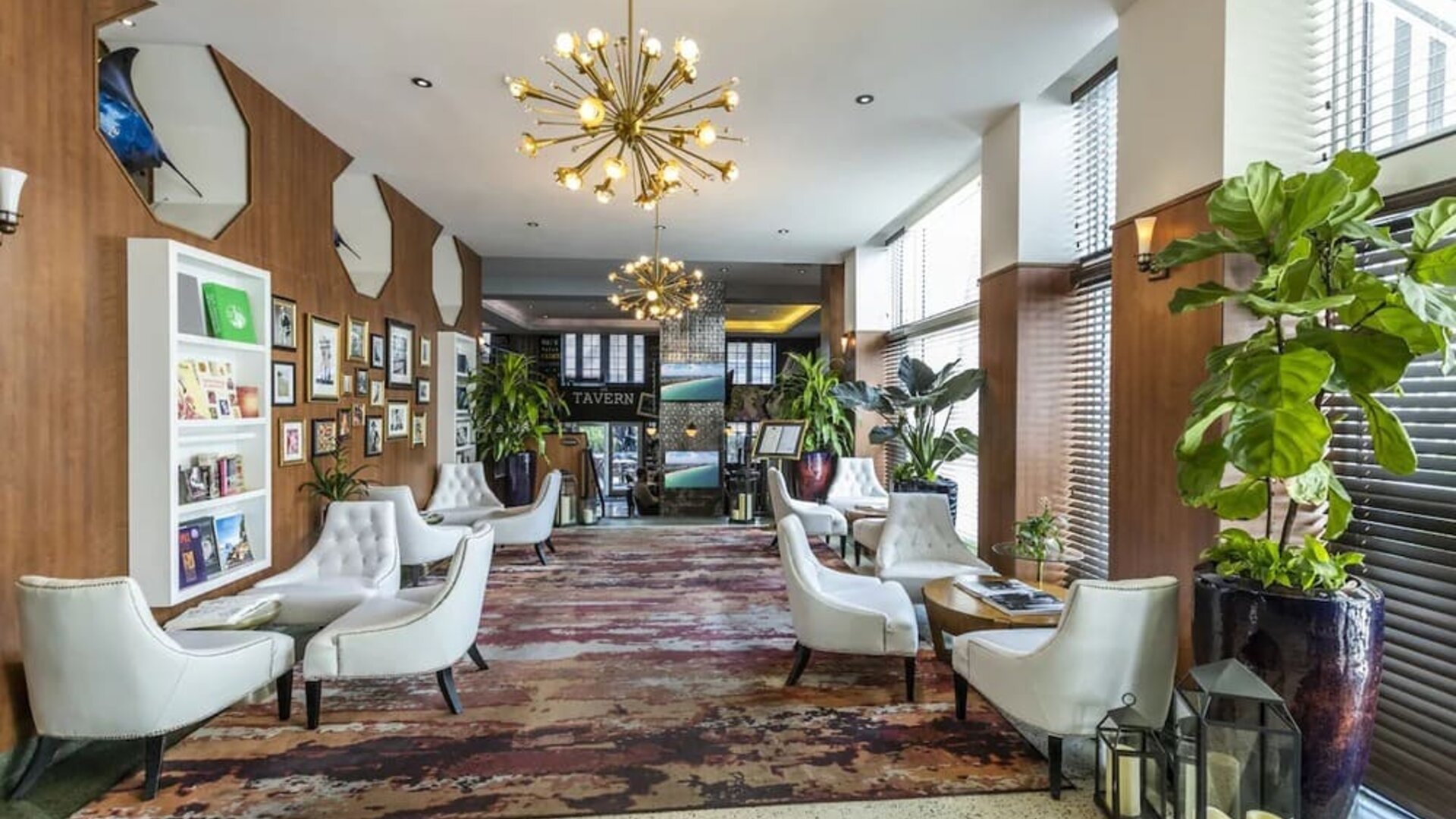 Lounge and coworking space at Hotel Croydon.