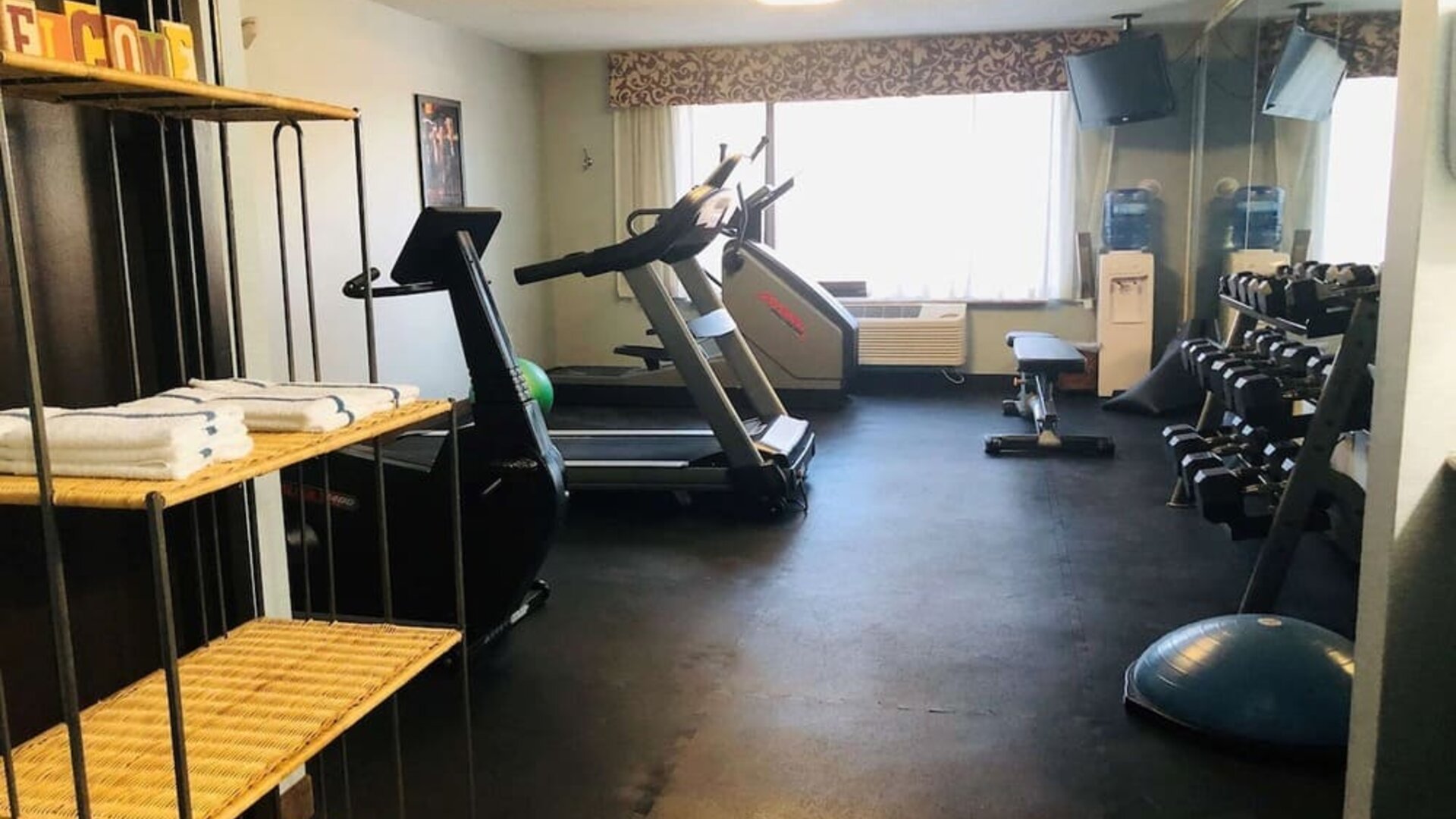 Fitness center available Delux king room bath at Radisson Hotel Schaumburg.